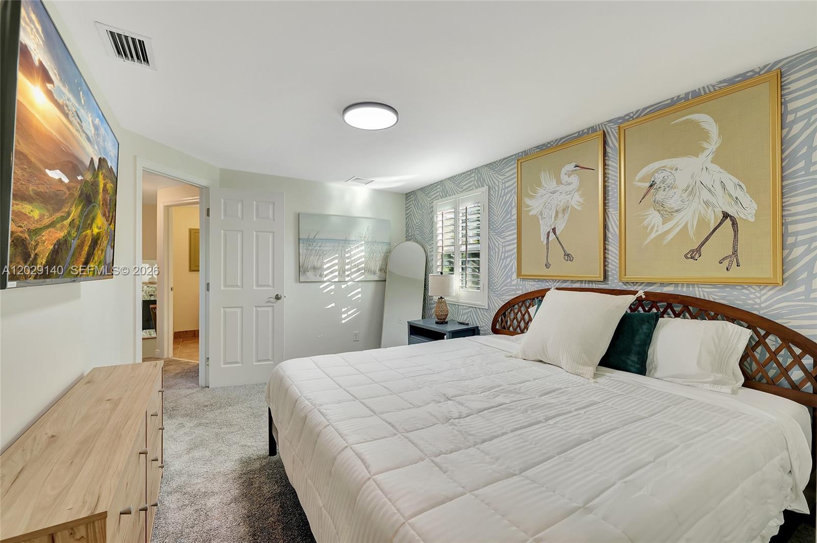 TRESSLERS TWIN LAKES UNRE - Residential Lease