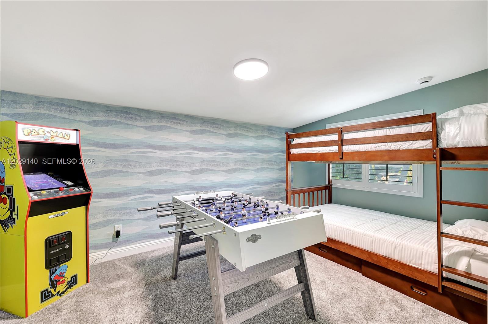 TRESSLERS TWIN LAKES UNRE - Residential Lease