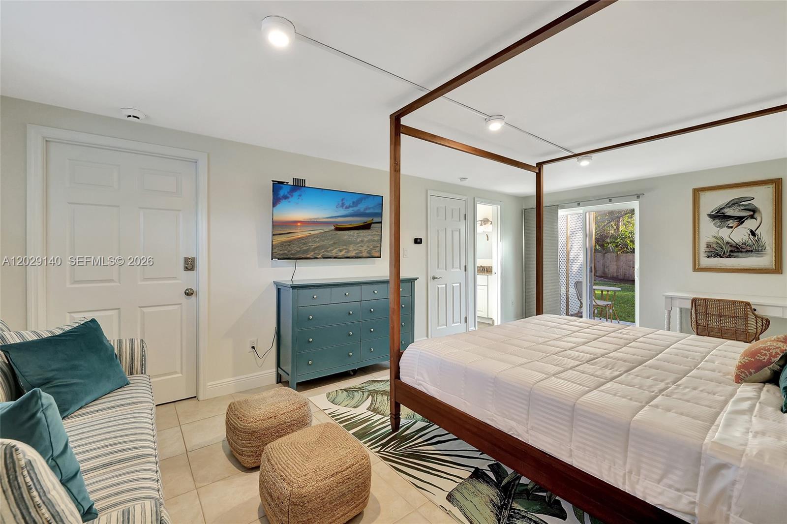 TRESSLERS TWIN LAKES UNRE - Residential Lease