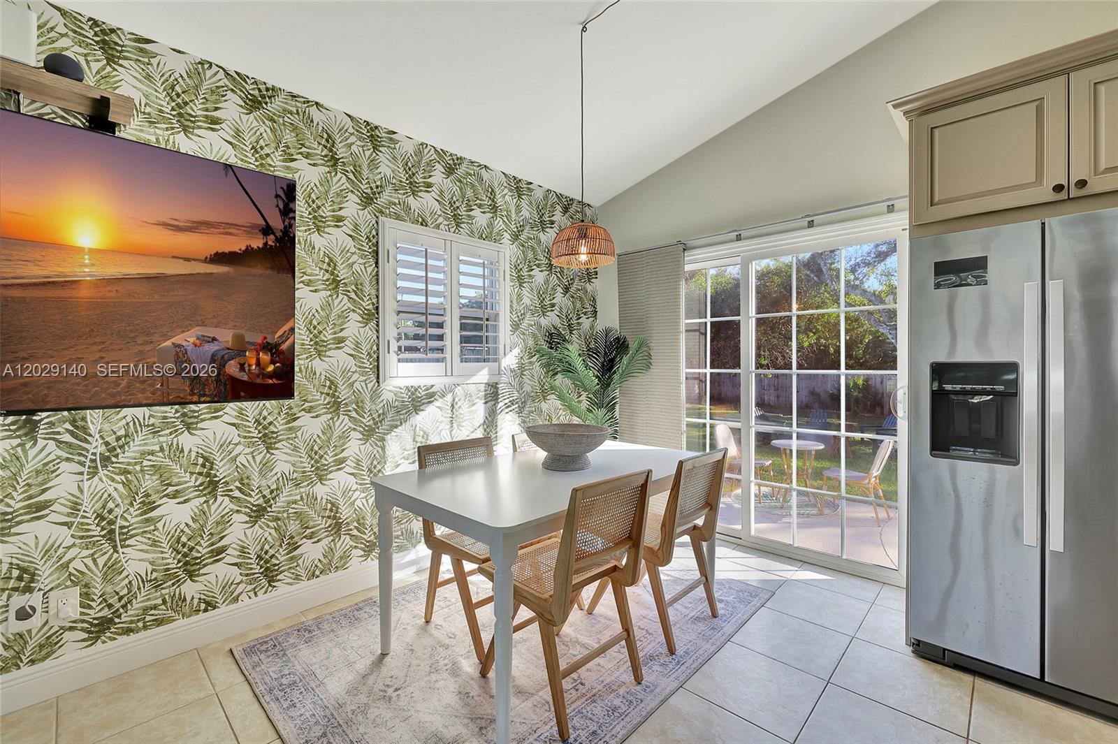TRESSLERS TWIN LAKES UNRE - Residential Lease