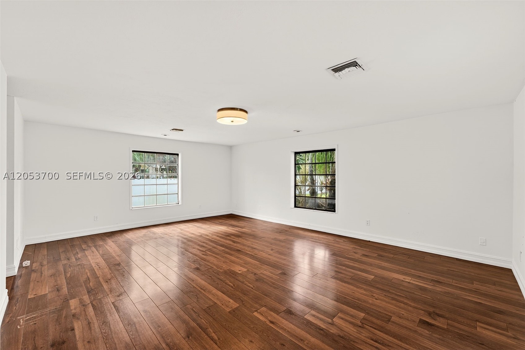 J G HEADS FARMS UNIT A - Residential Lease