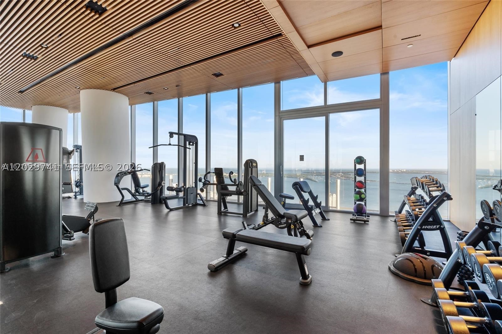 ASTON MARTIN RESIDENCES - Residential