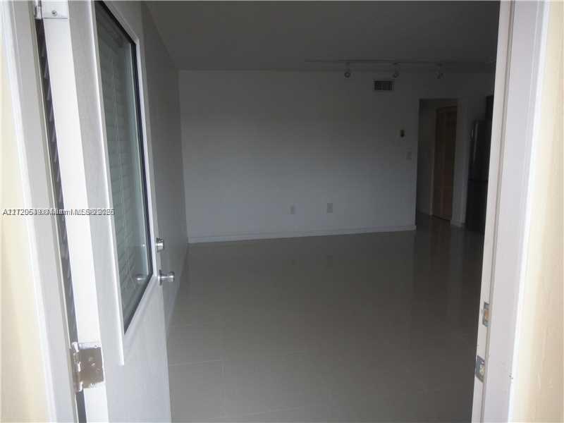 525 MERIDIAN CONDO - Residential Lease