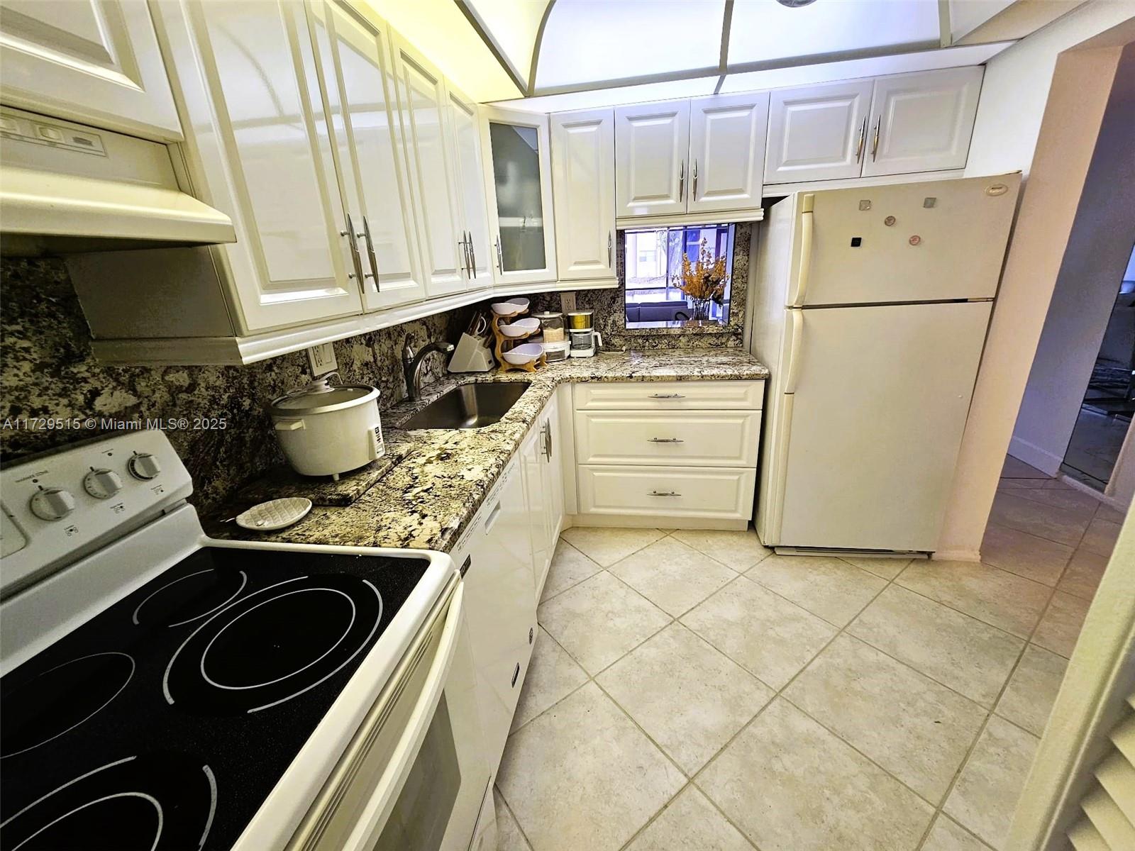 VERSAILLES GARDENS CONDO - Residential Lease