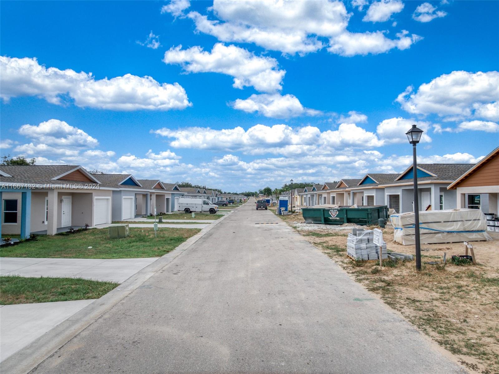 Las Villas at Kenilworth - Residential