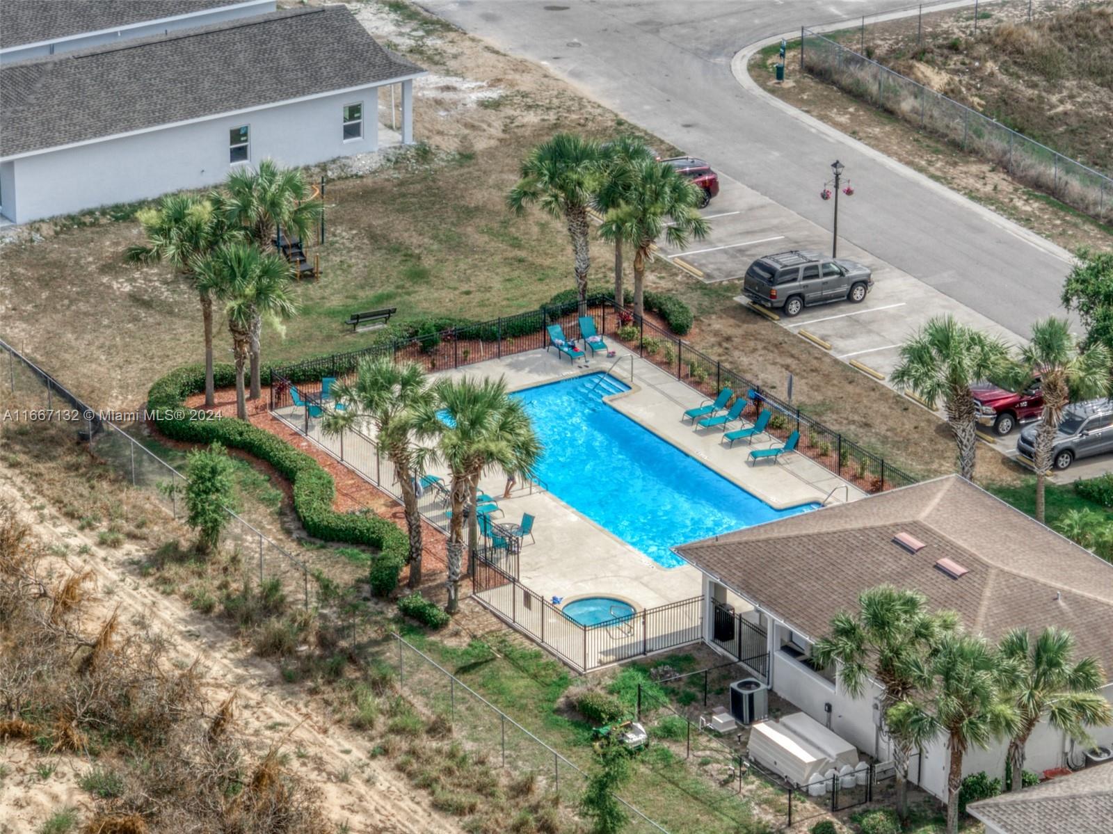 Las Villas at Kenilworth - Residential