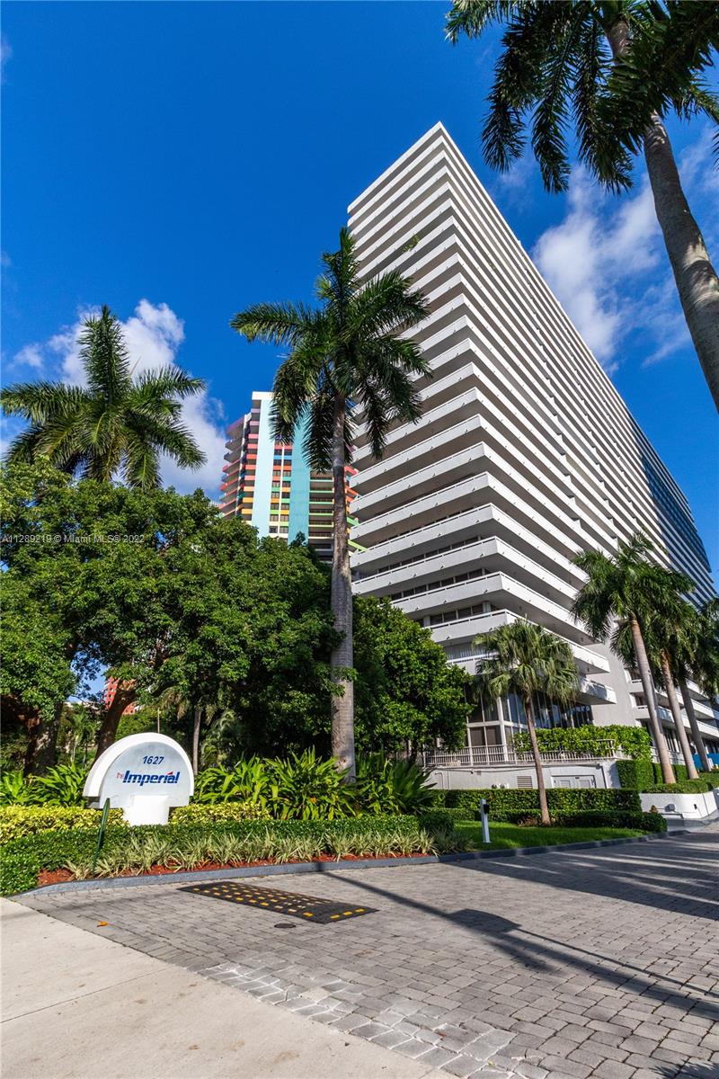 IMPERIAL AT BRICKELL COND - Residential