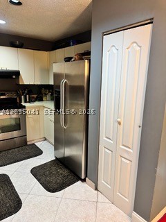 WINSTON PARK SECTION TWO- - Residential