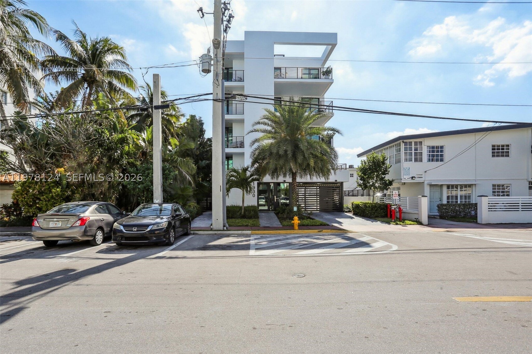 ISLE OF NORMANDY MIAMI VI - Residential
