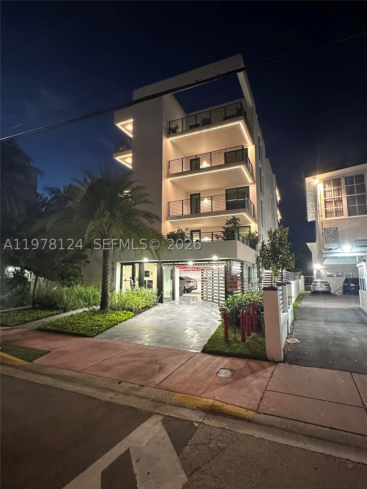 ISLE OF NORMANDY MIAMI VI - Residential