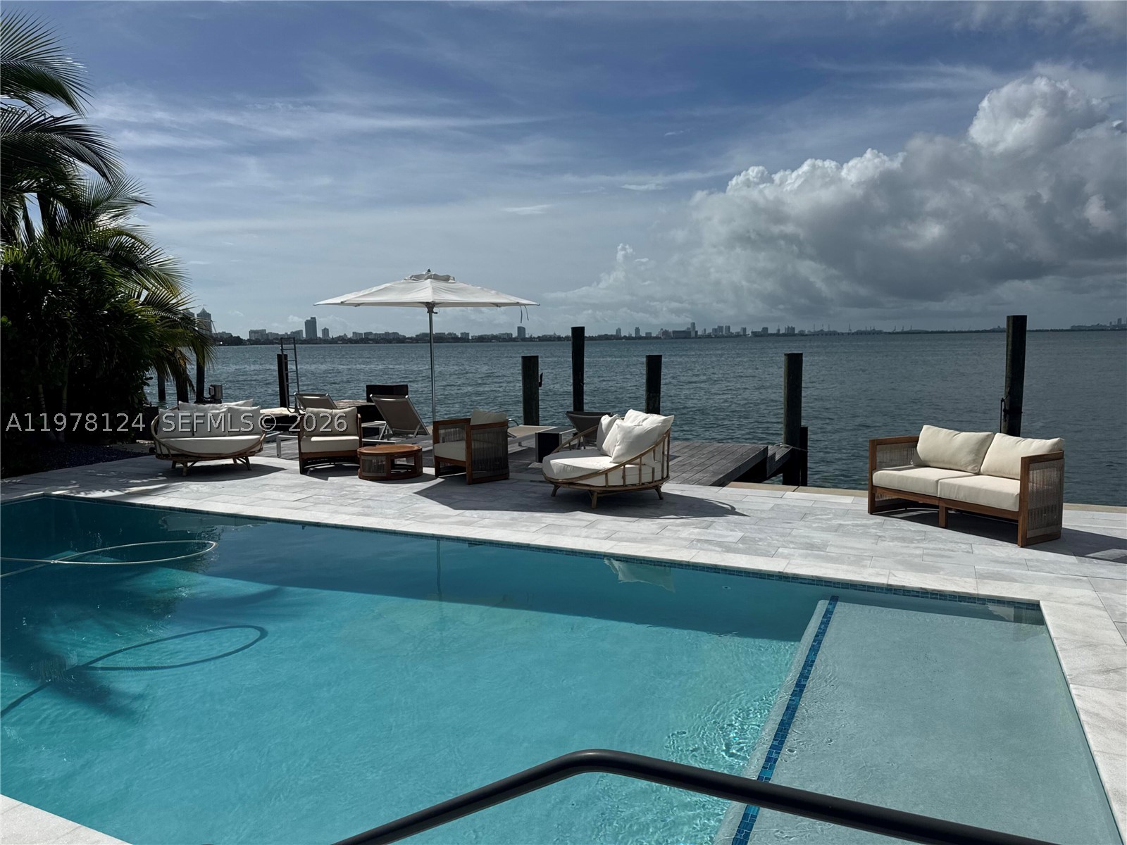 ISLE OF NORMANDY MIAMI VI - Residential