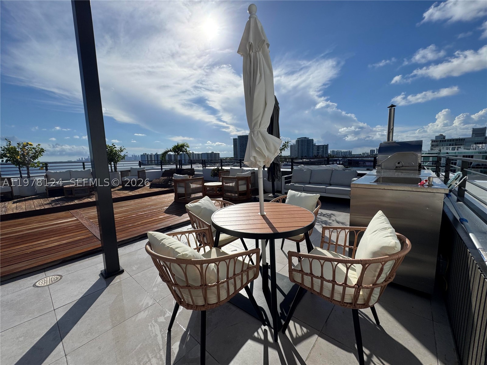ISLE OF NORMANDY MIAMI VI - Residential