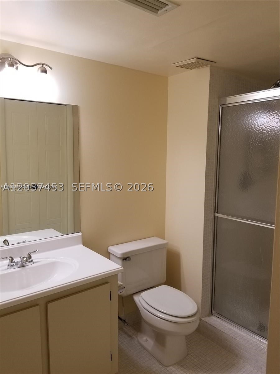 RACQUET CLUB APTS AT BONA - Residential Lease