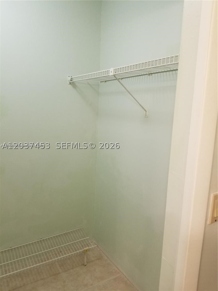 RACQUET CLUB APTS AT BONA - Residential Lease