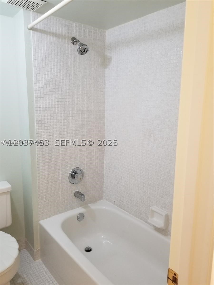 RACQUET CLUB APTS AT BONA - Residential Lease