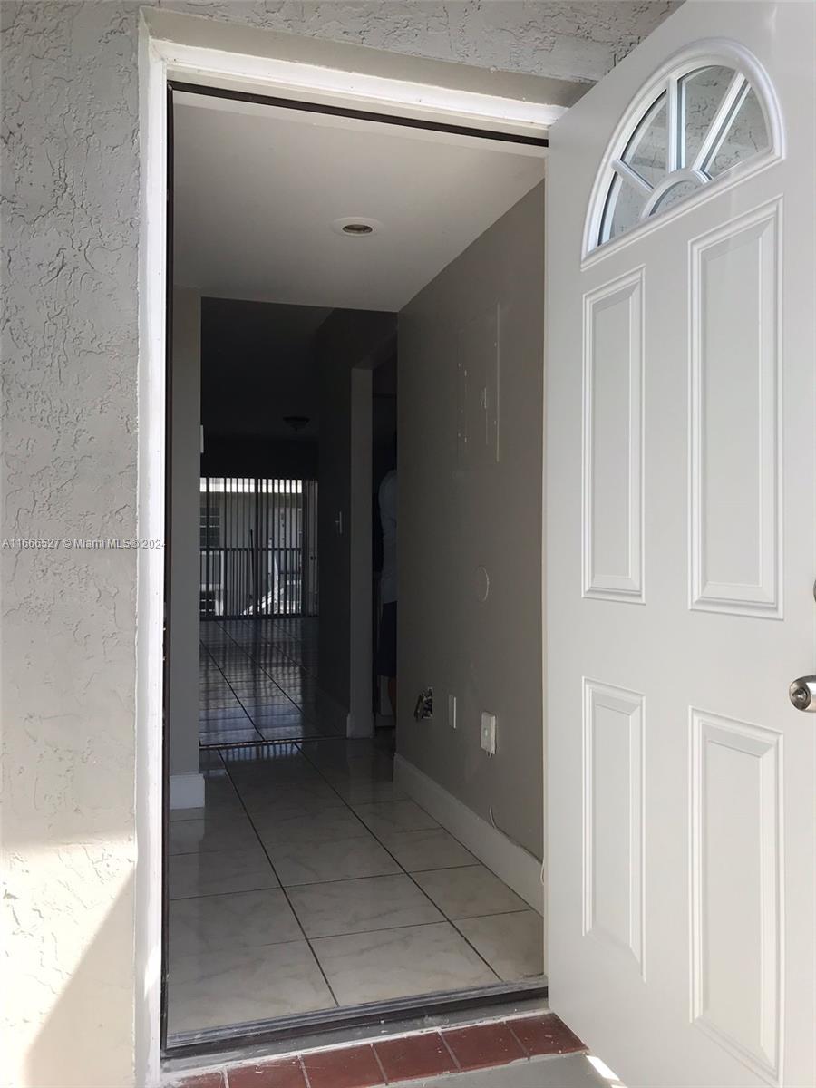 MONTEREY VILLAGE-TWO COND - Residential