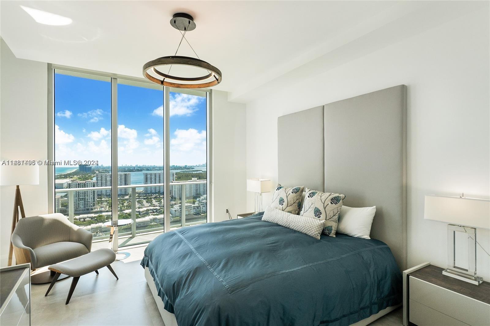 PARQUE TOWERS CONDO - Residential
