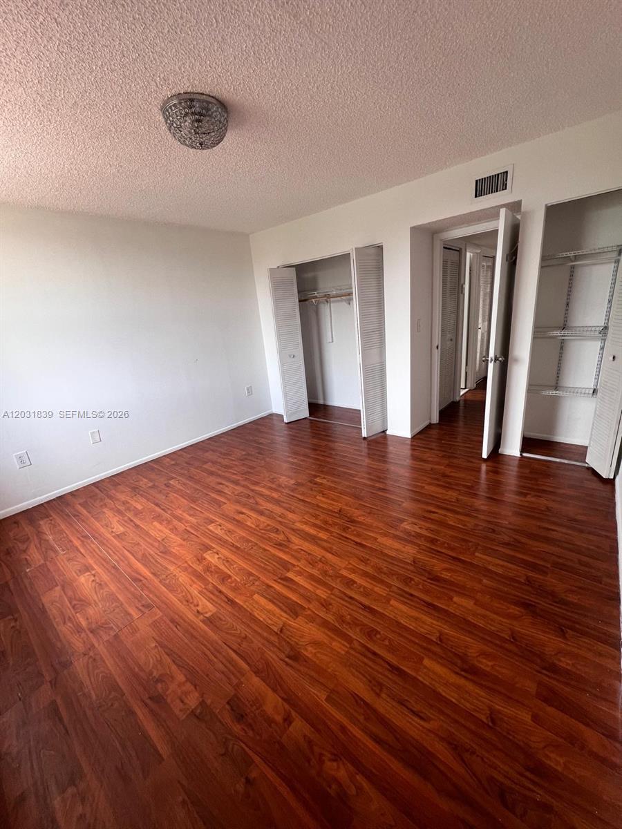 MANGO HILL CONDO #8 - Residential Lease