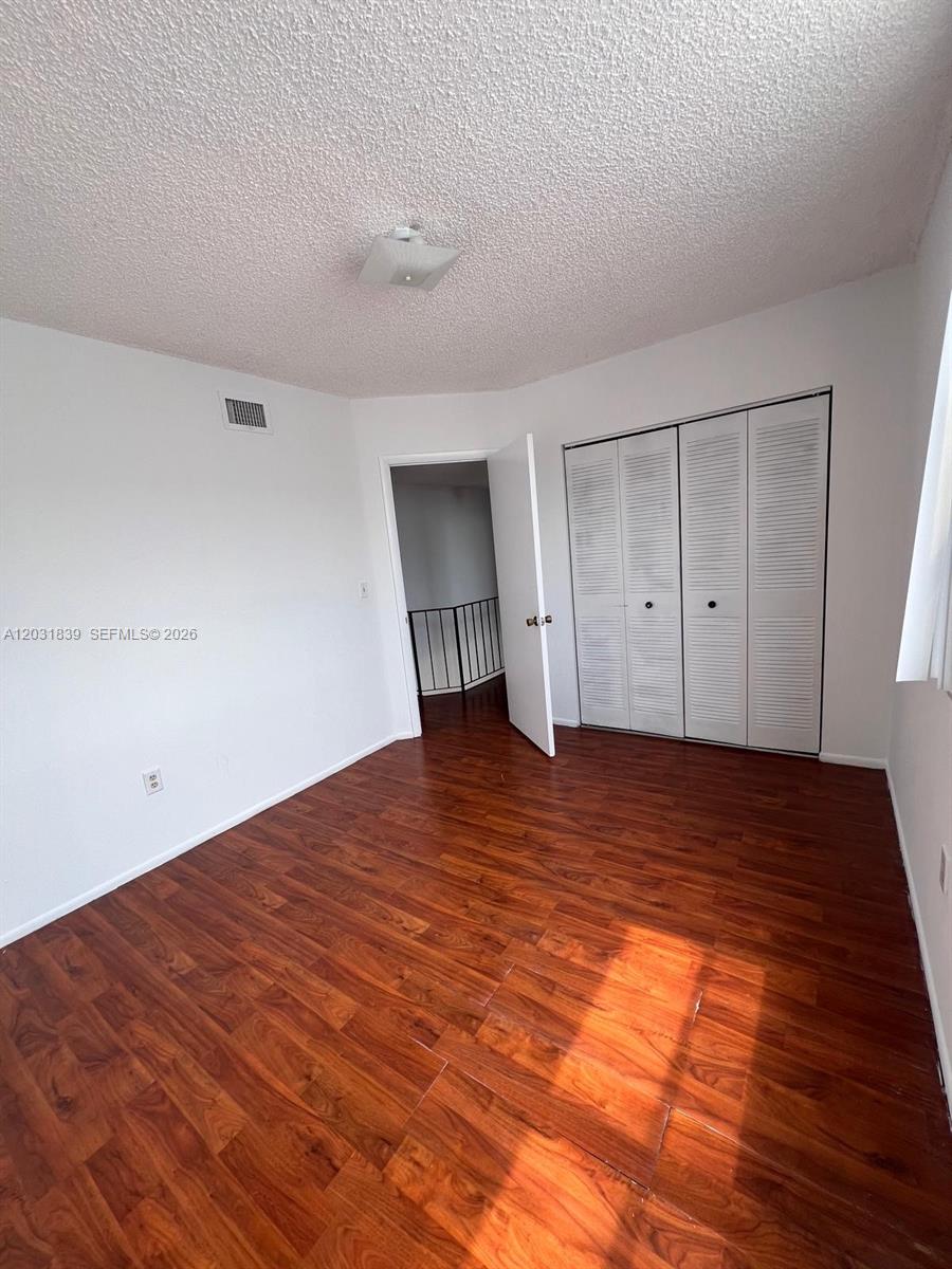 MANGO HILL CONDO #8 - Residential Lease