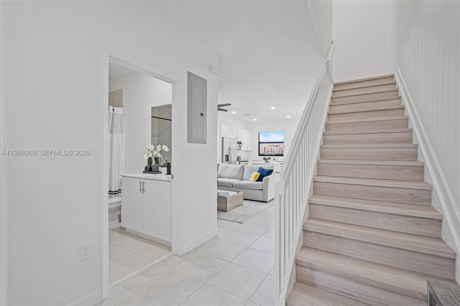 ENCLAVE SOUTH PHASE 2 - Residential