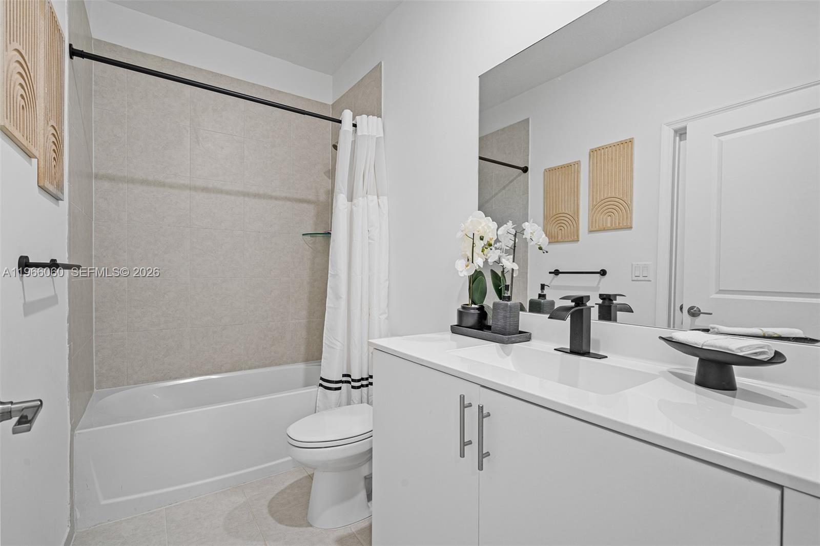 ENCLAVE SOUTH PHASE 2 - Residential