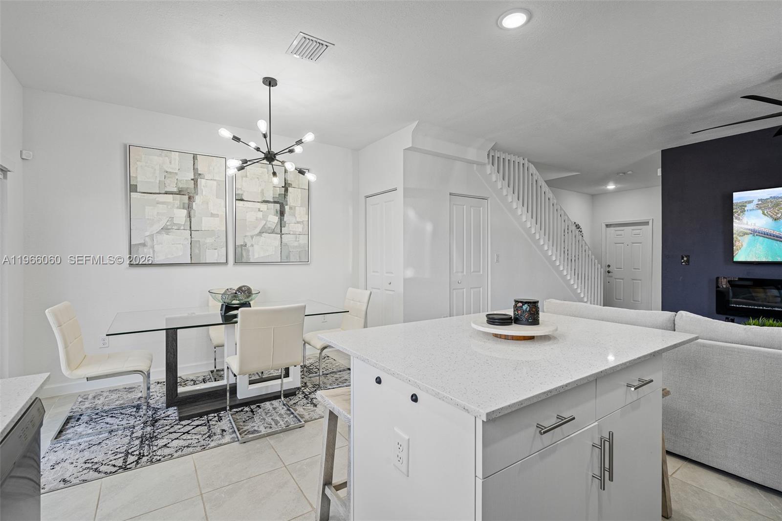ENCLAVE SOUTH PHASE 2 - Residential
