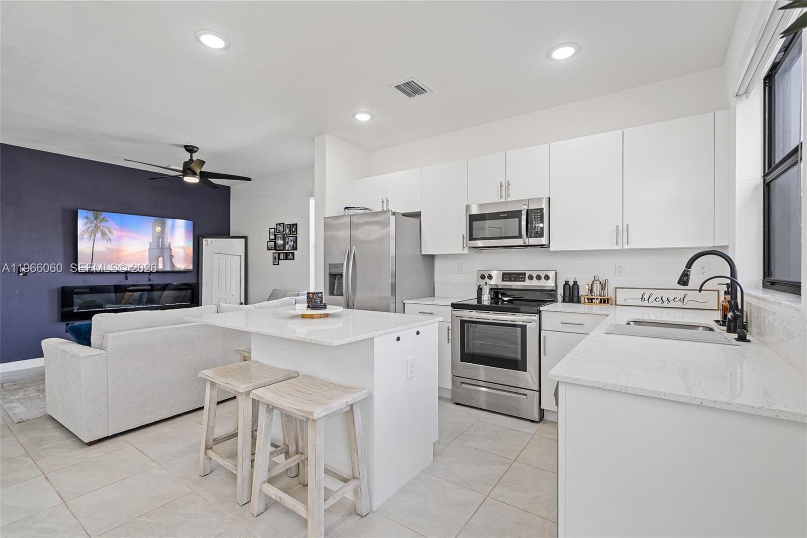 ENCLAVE SOUTH PHASE 2 - Residential