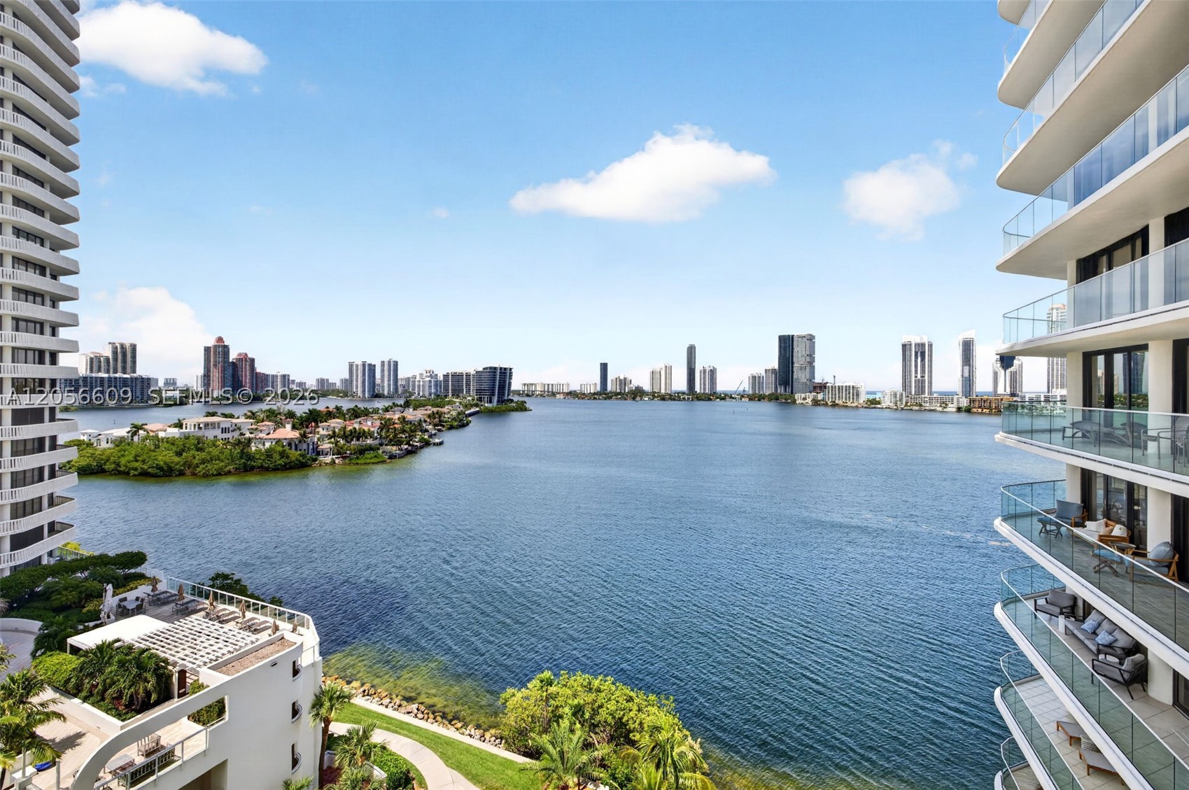 2800 ISL BLVD WILLIAMS IS - Residential