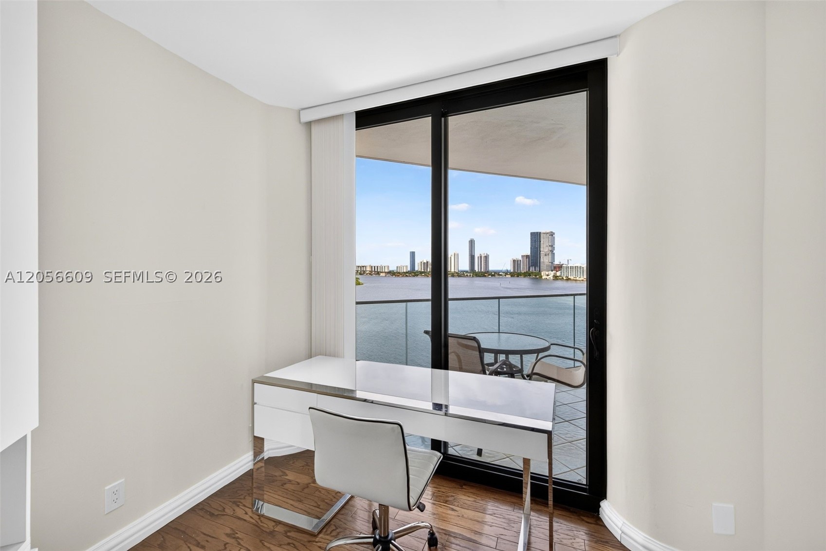 2800 ISL BLVD WILLIAMS IS - Residential