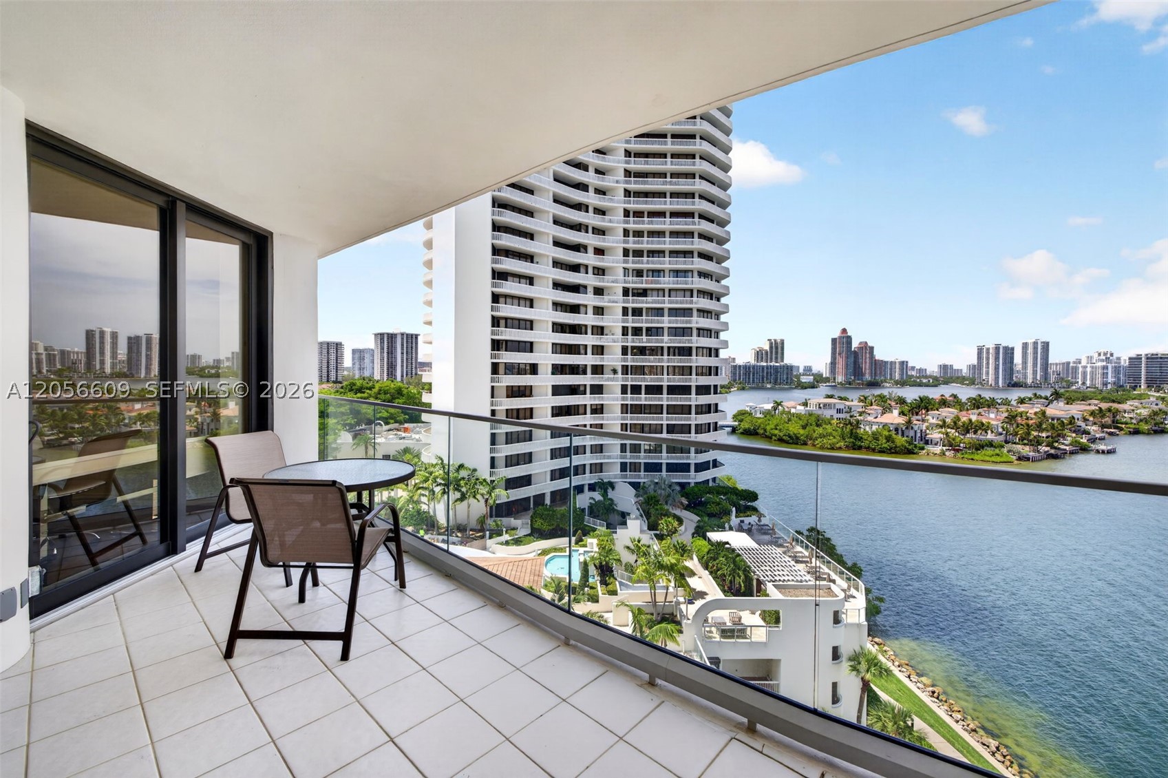 2800 ISL BLVD WILLIAMS IS - Residential