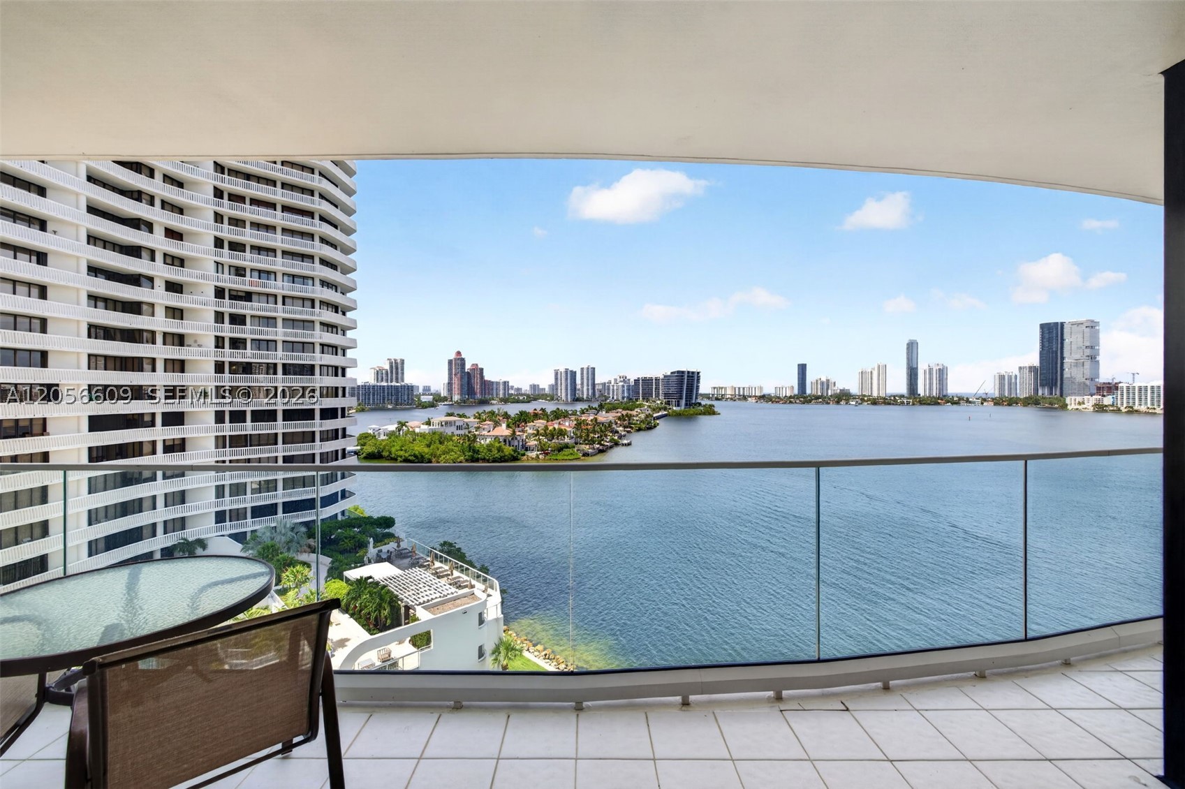 2800 ISL BLVD WILLIAMS IS - Residential