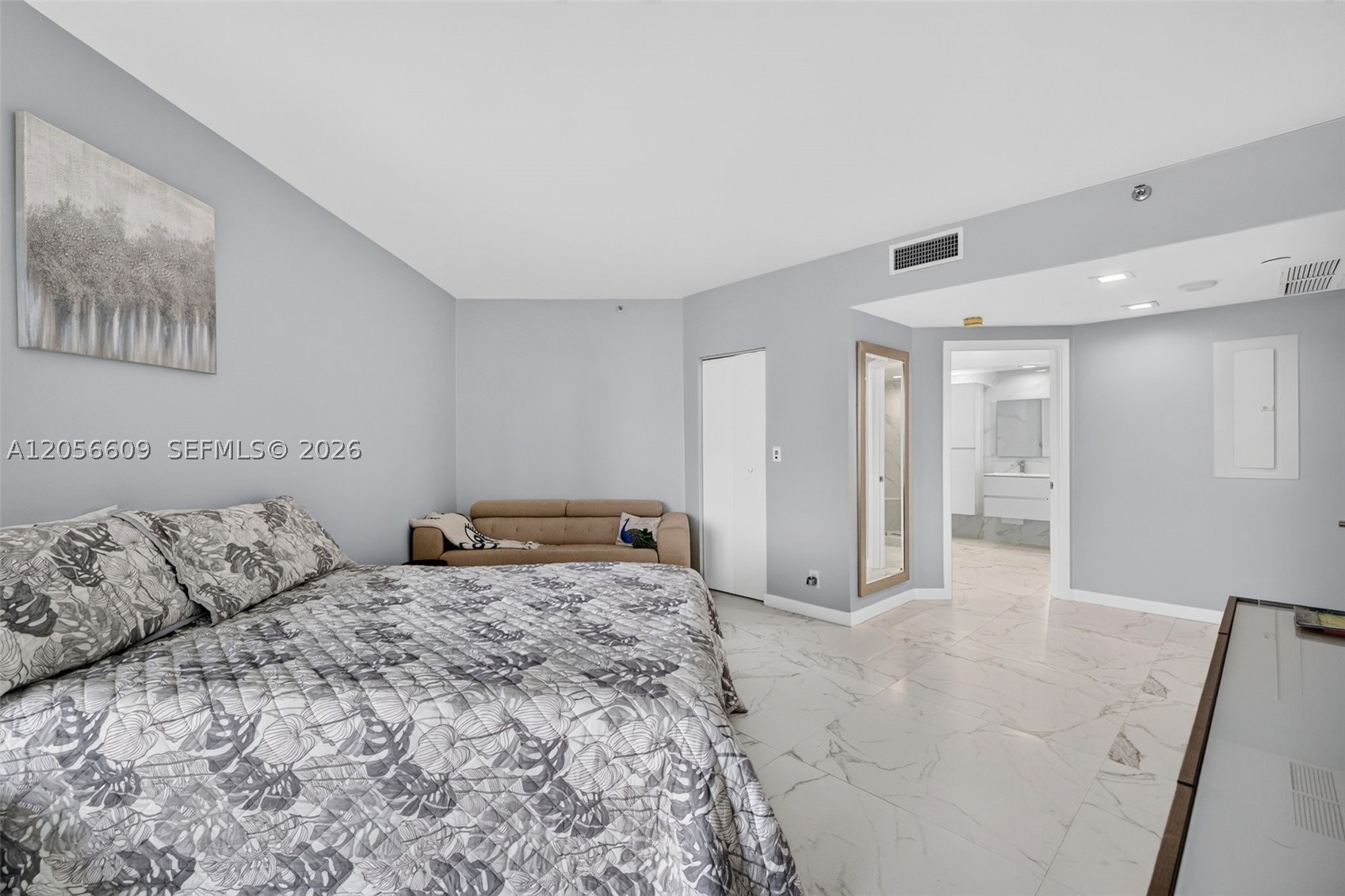 2800 ISL BLVD WILLIAMS IS - Residential