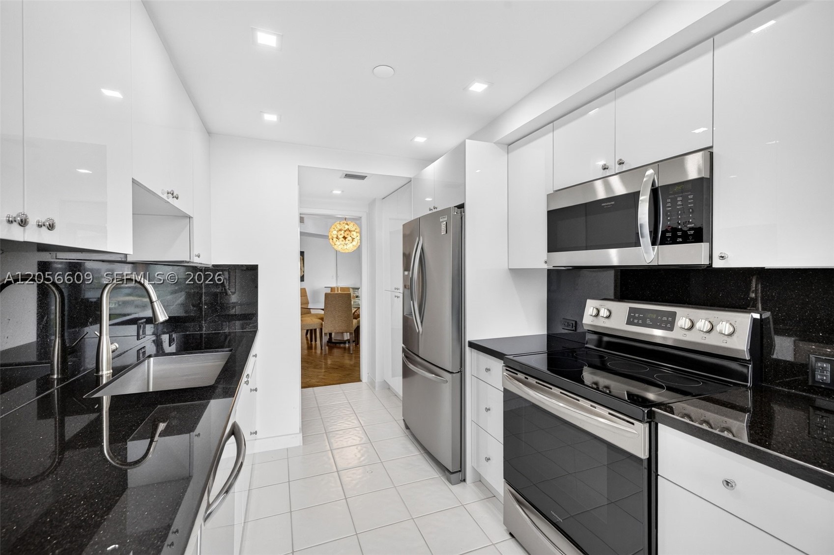 2800 ISL BLVD WILLIAMS IS - Residential