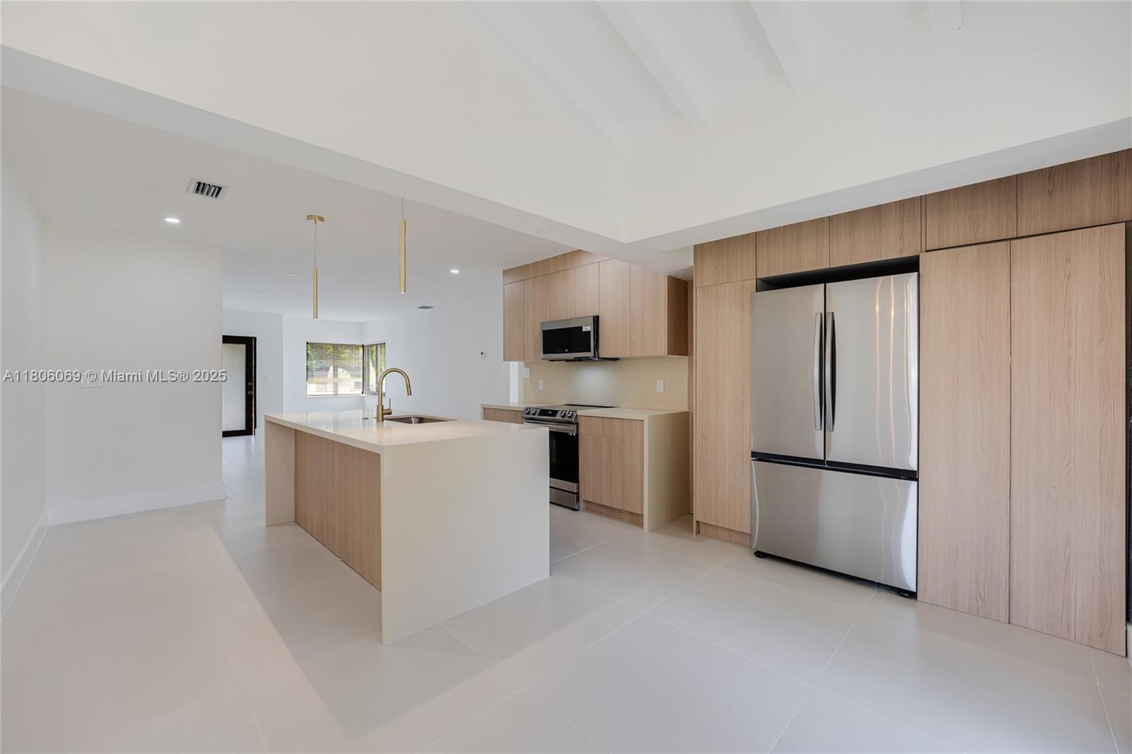 DURHAM VILLAGE - Residential Lease