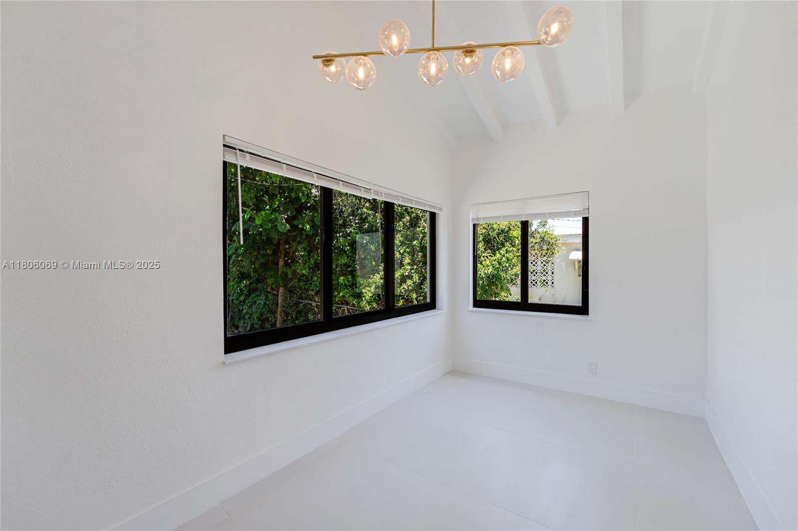 DURHAM VILLAGE - Residential Lease