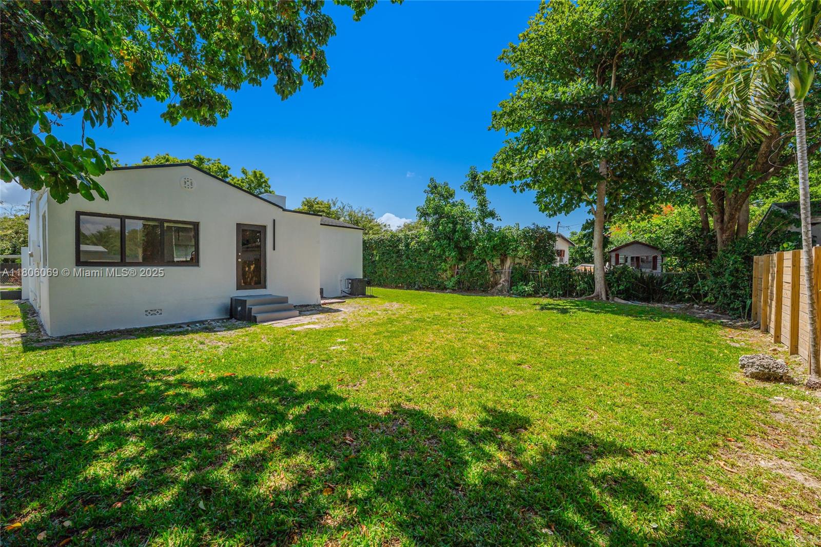 DURHAM VILLAGE - Residential Lease