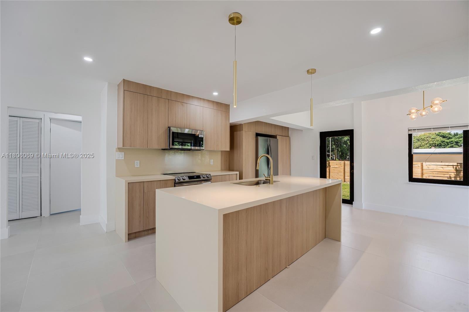 DURHAM VILLAGE - Residential Lease