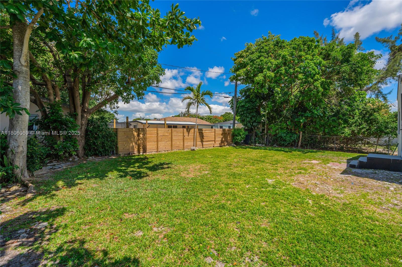 DURHAM VILLAGE - Residential Lease