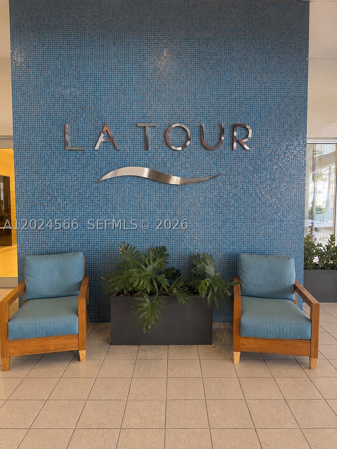 LA TOUR CONDO - Residential