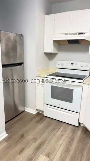 SUMMER LAKE CONDO - Residential
