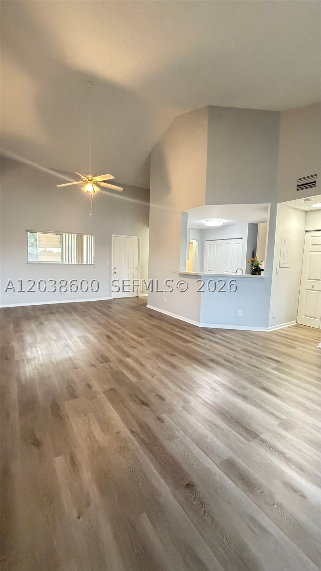 SUMMER LAKE CONDO - Residential