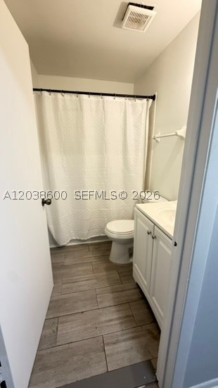SUMMER LAKE CONDO - Residential