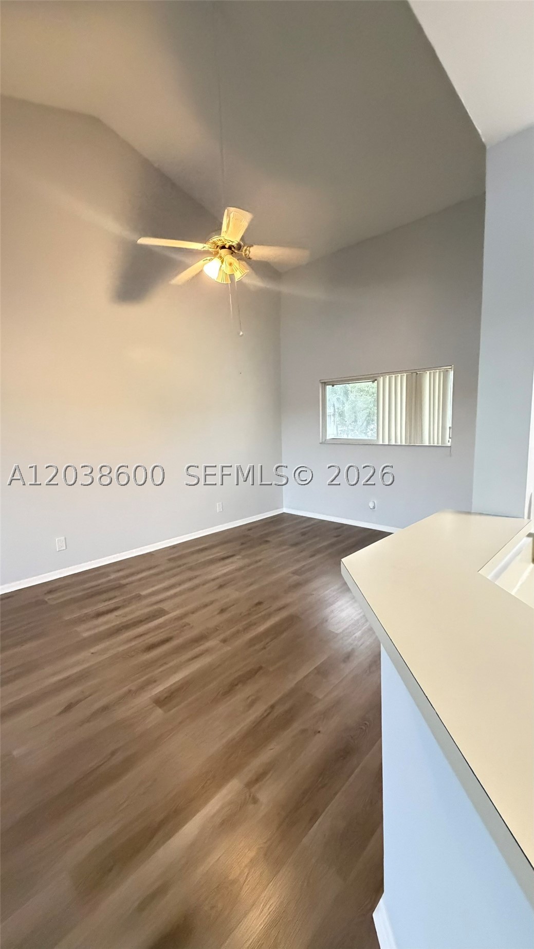 SUMMER LAKE CONDO - Residential