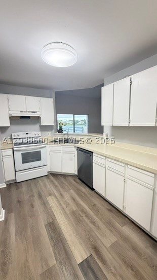 SUMMER LAKE CONDO - Residential