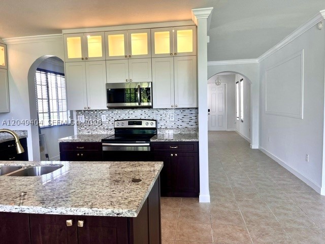 MANDARIN LAKES - Residential