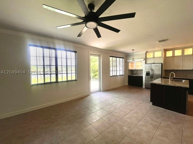MANDARIN LAKES - Residential