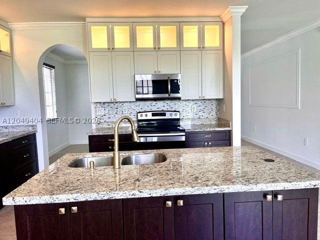 MANDARIN LAKES - Residential