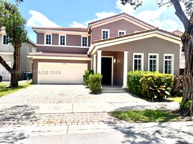 MANDARIN LAKES - Residential
