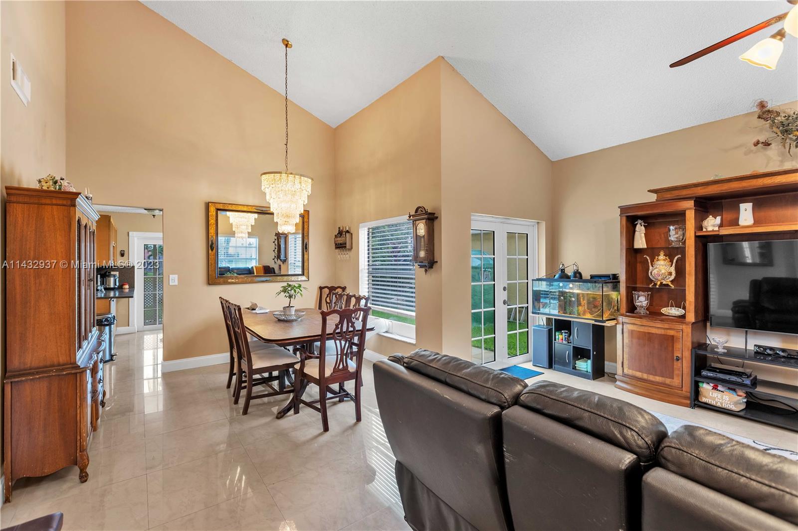 SAVANNAH PLAT 1 - Residential