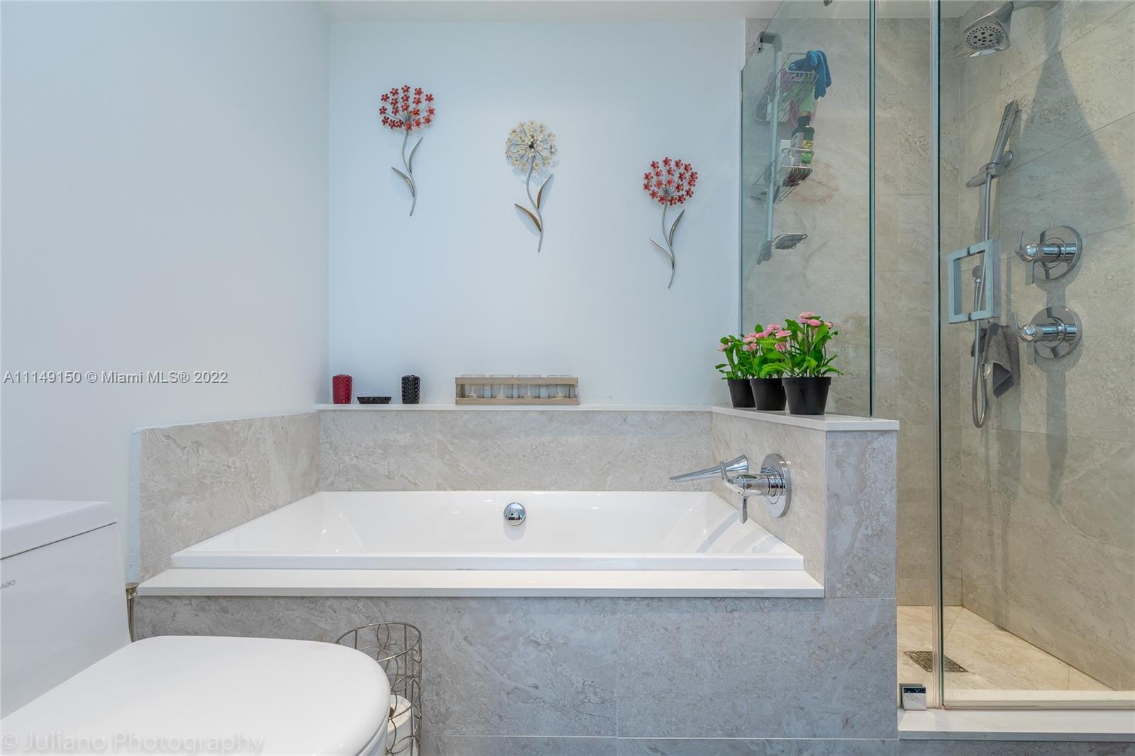 ARIA ON THE BAY CONDO - Residential Lease